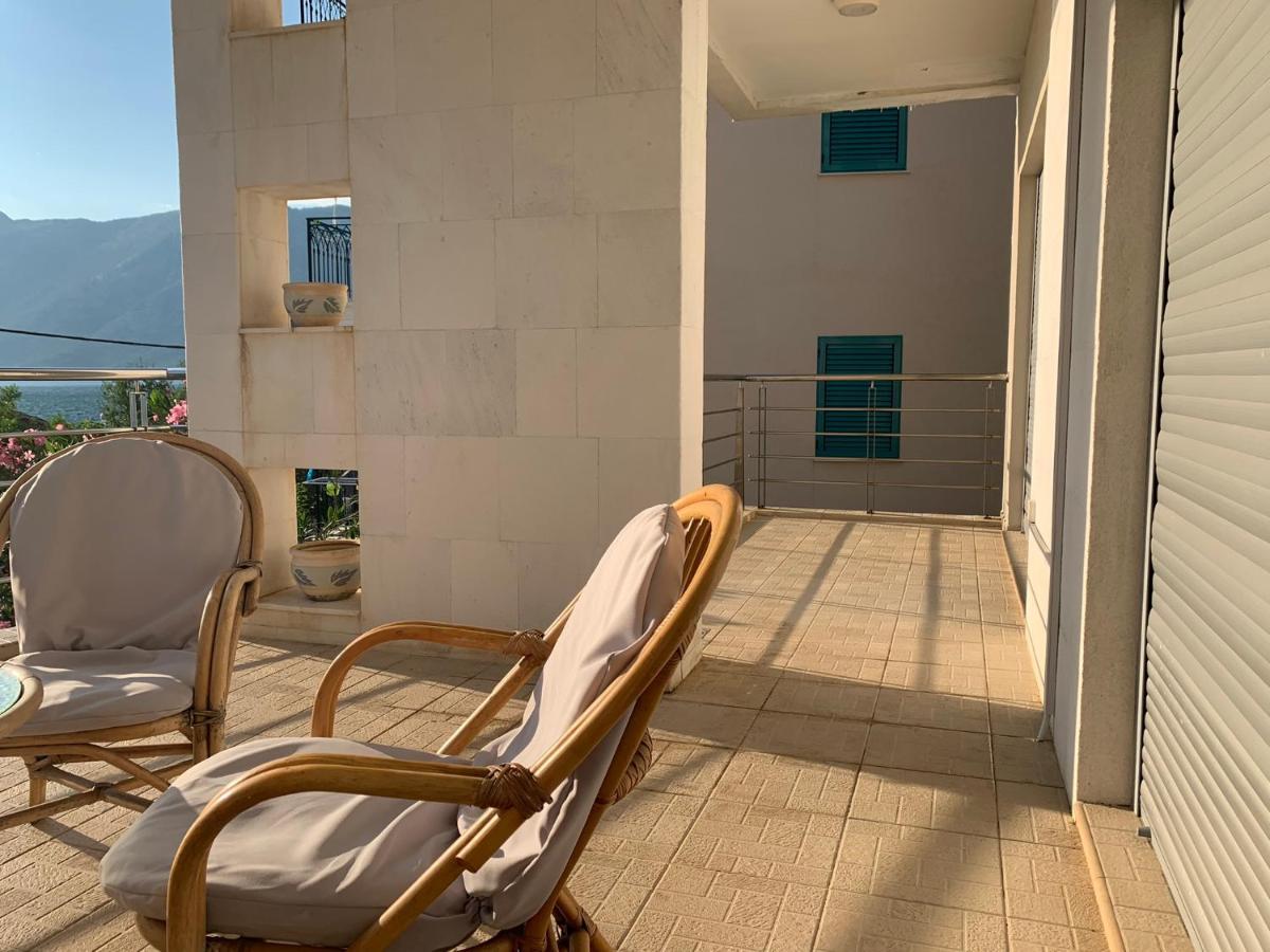 Apartment With Swimmingpool, Seaview And Large Terrace, 1St Floor, Min 2 Persons دوبروتا المظهر الخارجي الصورة